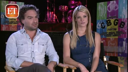 ashley-greene-dot-nl_CGBG-interviews-ETOnline0159.jpg