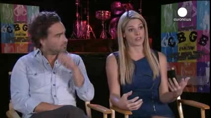 ashley-greene-dot-nl_CGBG-interviews-Euronews0047.jpg