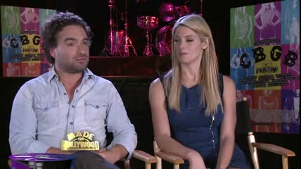 ashley-greene-dot-nl_CGBG-interviews-MadeinHollywood0115.jpg