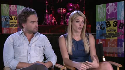 ashley-greene-dot-nl_CGBG-interviews-Screenslam0107.jpg