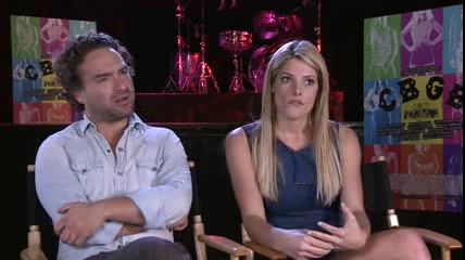 ashley-greene-dot-nl_CGBG-interviews-Screenslam0191.jpg