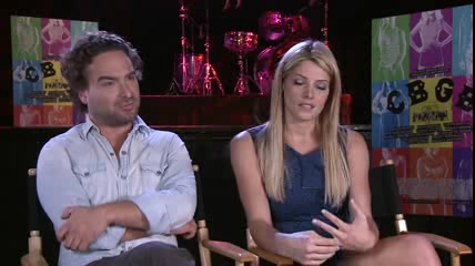 ashley-greene-dot-nl_CGBG-interviews-Screenslam0198.jpg