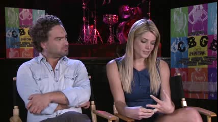 ashley-greene-dot-nl_CGBG-interviews-Screenslam0200.jpg