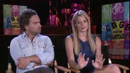 ashley-greene-dot-nl_CGBG-interviews-Screenslam0206.jpg