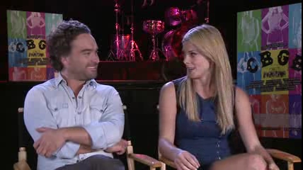 ashley-greene-dot-nl_CGBG-interviews-Screenslam0217.jpg