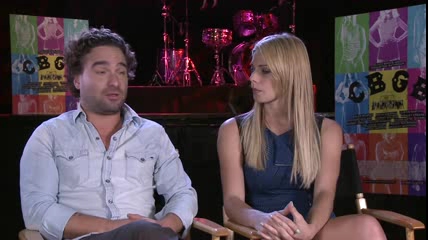 ashley-greene-dot-nl_CGBG-interviews-Screenslam0258.jpg
