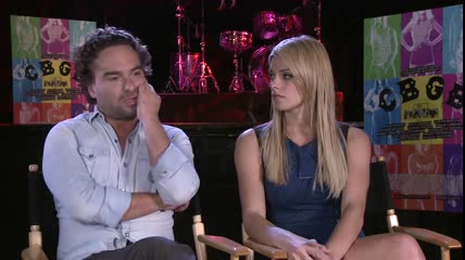 ashley-greene-dot-nl_CGBG-interviews-Screenslam0273.jpg