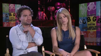 ashley-greene-dot-nl_CGBG-interviews-Screenslam0284.jpg