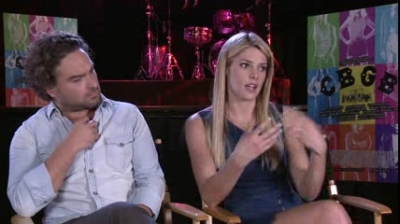 ashley-greene-dot-nl_CGBG-interviews-Screenslam0143.jpg