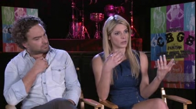 ashley-greene-dot-nl_CGBG-interviews-Screenslam0145.jpg