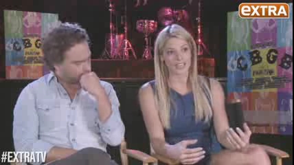 ashley-greene-dot-nl_CGBG-interviews-ExtraTV0024.jpg