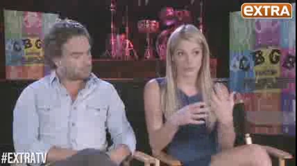 ashley-greene-dot-nl_CGBG-interviews-ExtraTV0036.jpg