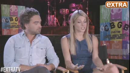 ashley-greene-dot-nl_CGBG-interviews-ExtraTV0054.jpg