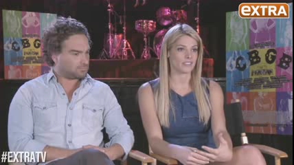 ashley-greene-dot-nl_CGBG-interviews-ExtraTV0064.jpg
