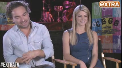 ashley-greene-dot-nl_CGBG-interviews-ExtraTV0098.jpg