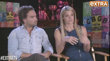 ashley-greene-dot-nl_CGBG-interviews-ExtraTV0155.jpg