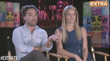 ashley-greene-dot-nl_CGBG-interviews-ExtraTV0166.jpg