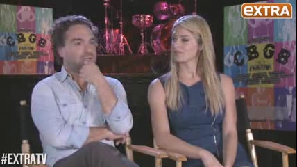 ashley-greene-dot-nl_CGBG-interviews-ExtraTV0167.jpg