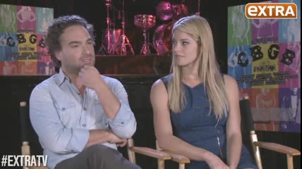 ashley-greene-dot-nl_CGBG-interviews-ExtraTV0176.jpg
