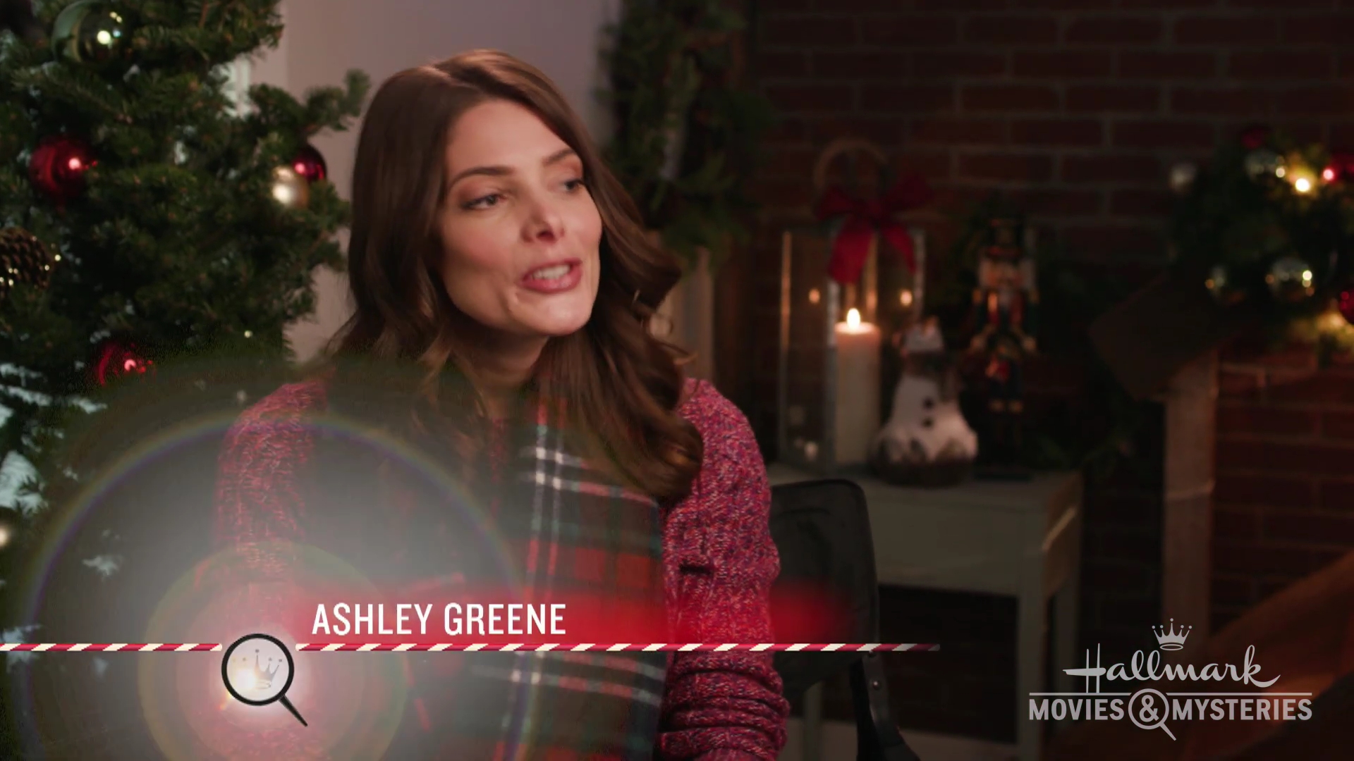Ashley-Greene-dot-nl_Hallmark-ChristmasOnMyMind-SleighBellStories0023.jpg