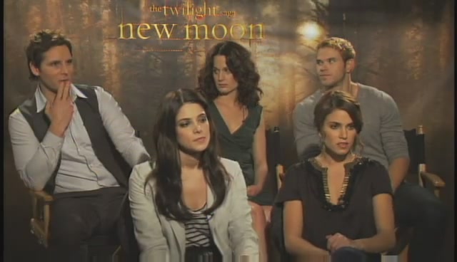 Ashley-Greene-dot-nl_NewMooninterview-PopSugar0064.jpg
