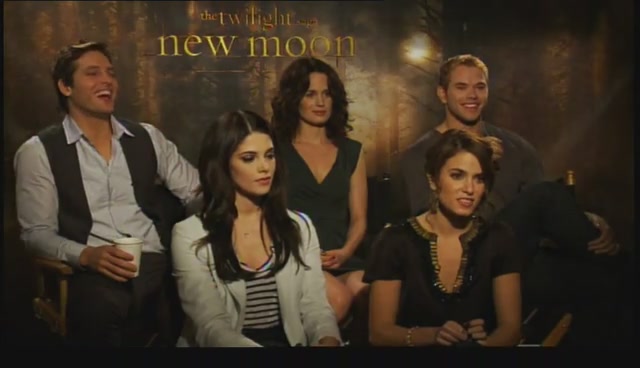 Ashley-Greene-dot-nl_NewMooninterview-TheMovieGuycom0064.jpg