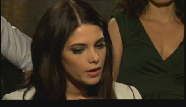 Ashley-Greene-dot-nl_NewMooninterview-TheMovieGuycom0177.jpg