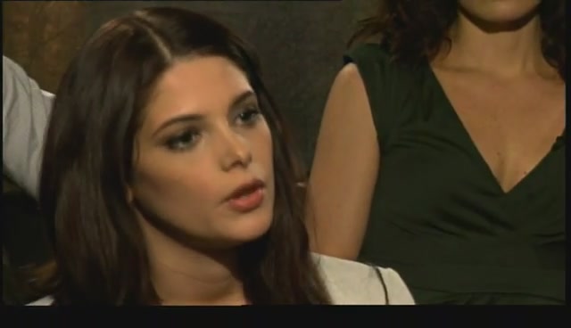 Ashley-Greene-dot-nl_NewMooninterview-TheMovieGuycom0178.jpg