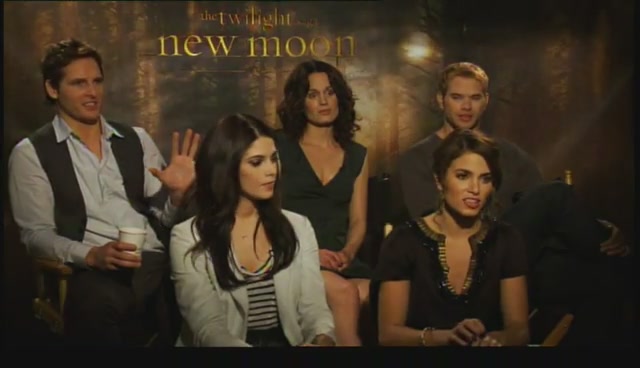 Ashley-Greene-dot-nl_NewMooninterview-TheMovieGuycom0239.jpg