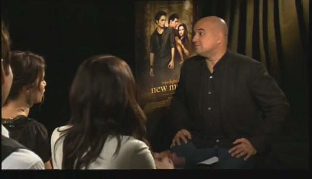 Ashley-Greene-dot-nl_NewMooninterview-TheMovieGuycom0255.jpg
