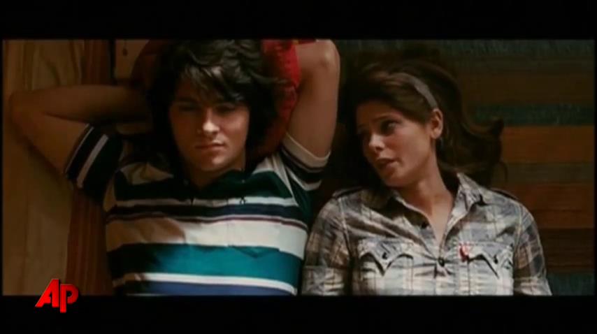 Ashley-Greene-dot-nl_Skatelandinterview-AP00006.jpg Ashley-Greene-dot-nl_Skatelandinterview-AP00006.jpg