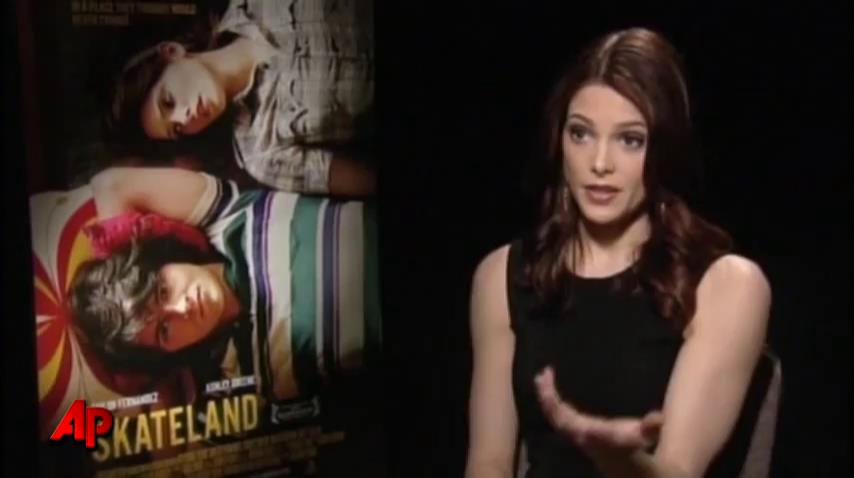 Ashley-Greene-dot-nl_Skatelandinterview-AP00009.jpg