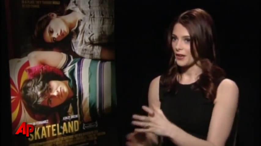 Ashley-Greene-dot-nl_Skatelandinterview-AP00019.jpg Ashley-Greene-dot-nl_Skatelandinterview-AP00019.jpg