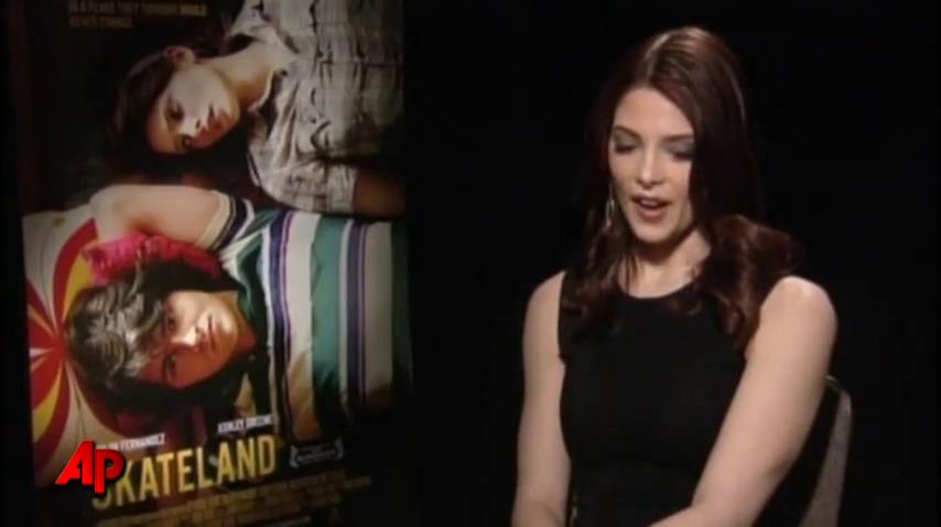Ashley-Greene-dot-nl_Skatelandinterview-AP00038.jpg Ashley-Greene-dot-nl_Skatelandinterview-AP00038.jpg