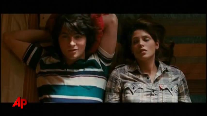 Ashley-Greene-dot-nl_Skatelandinterview-AP00064.jpg Ashley-Greene-dot-nl_Skatelandinterview-AP00064.jpg