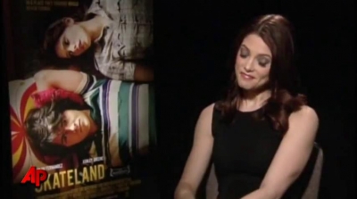 Ashley-Greene-dot-nl_Skatelandinterview-AP00032.jpg