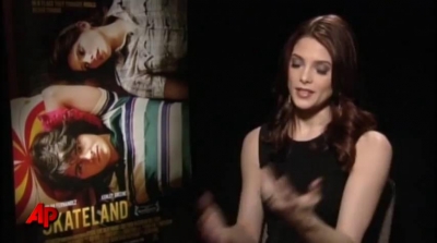 Ashley-Greene-dot-nl_Skatelandinterview-AP00053.jpg