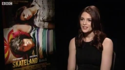 Ashley-Greene-dot-nl_Skatelandinterview-BBC00027.jpg