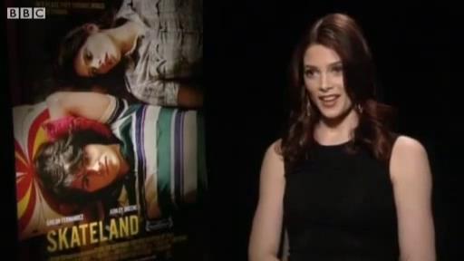 Ashley-Greene-dot-nl_Skatelandinterview-BBC00037.jpg