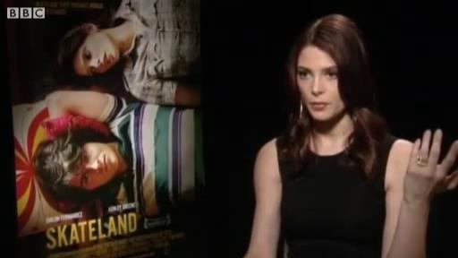 Ashley-Greene-dot-nl_Skatelandinterview-BBC00053.jpg
