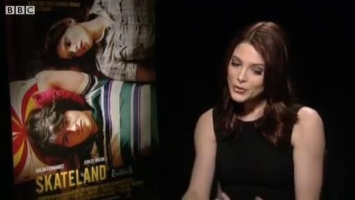 Ashley-Greene-dot-nl_Skatelandinterview-BBC00069.jpg