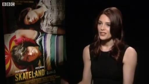 Ashley-Greene-dot-nl_Skatelandinterview-BBC00082.jpg