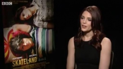 Ashley-Greene-dot-nl_Skatelandinterview-BBC00026.jpg