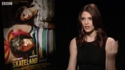 Ashley-Greene-dot-nl_Skatelandinterview-BBC00054.jpg