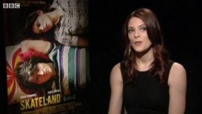 Ashley-Greene-dot-nl_Skatelandinterview-BBC00071.jpg