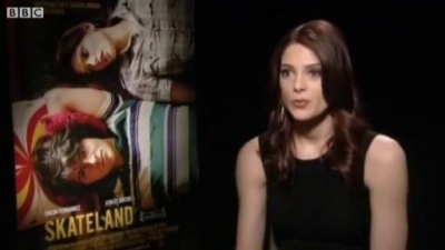 Ashley-Greene-dot-nl_Skatelandinterview-BBC00075.jpg