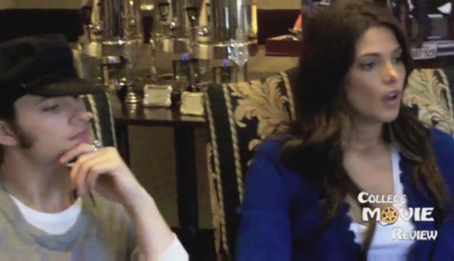 Ashley-Greene-dot-nl_Skatelandinterview-CollegeMovieReviewCom0055.jpg