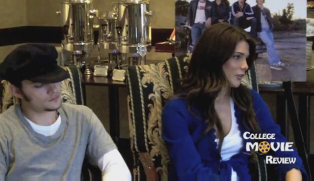Ashley-Greene-dot-nl_Skatelandinterview-CollegeMovieReviewCom0068.jpg