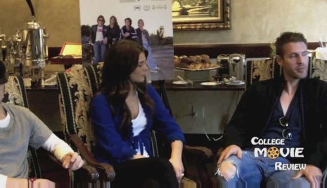 Ashley-Greene-dot-nl_Skatelandinterview-CollegeMovieReviewCom0125.jpg