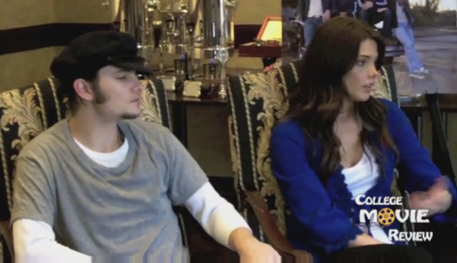 Ashley-Greene-dot-nl_Skatelandinterview-CollegeMovieReviewCom0179.jpg